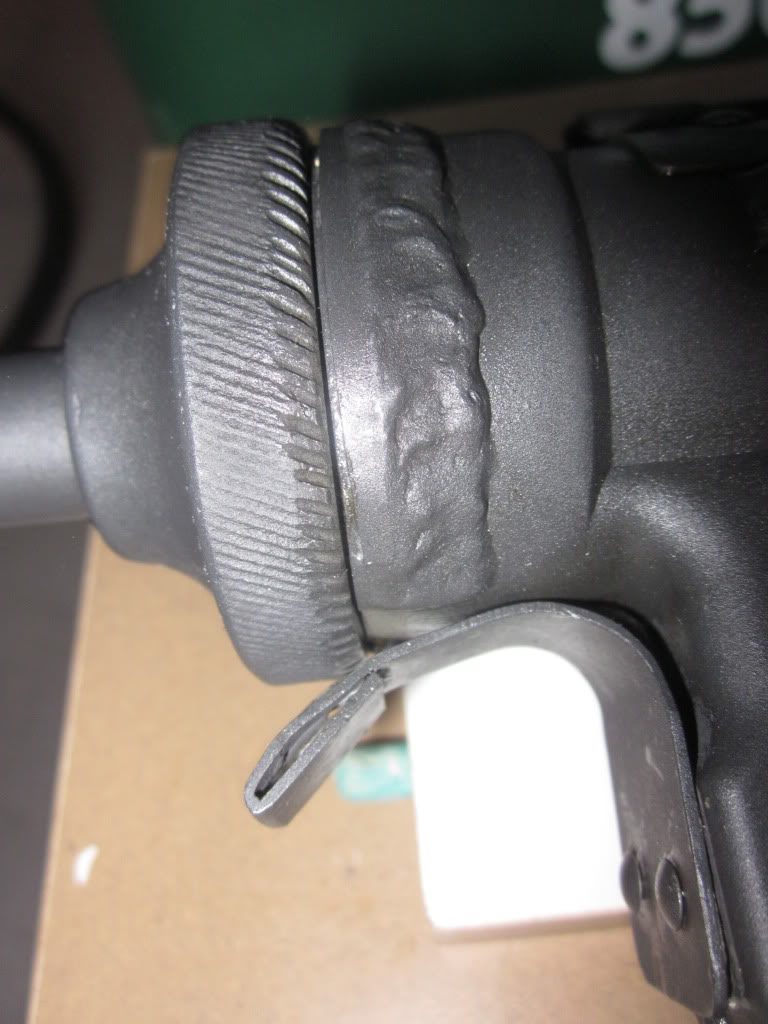 16Detailsofbarrelknurlingframeweldsandaddedbarrelretainerclip.jpg