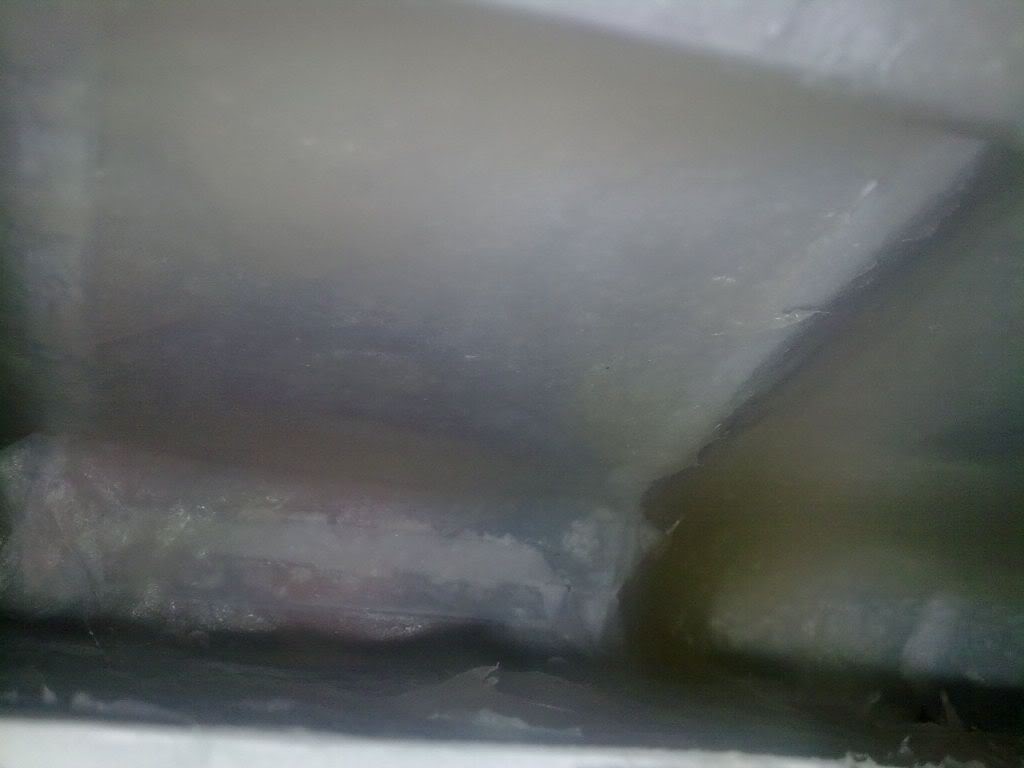 21102010244.jpg
