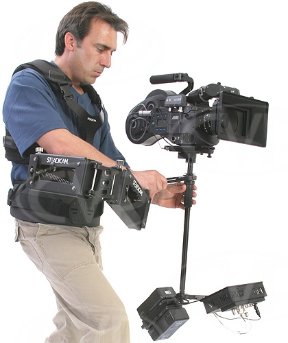22%2009%202006steadicam_flyer_1.jpg