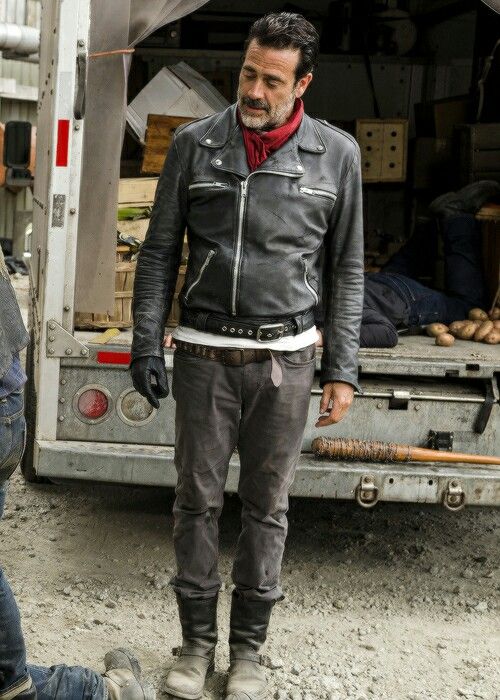 The Walking Dead - Negan | Halo Costume and Prop Maker Community - 405th