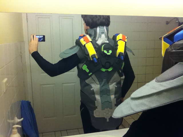 Agent%20Locke%20Chest%20Step%2011c_zps9pgoevf3.jpg