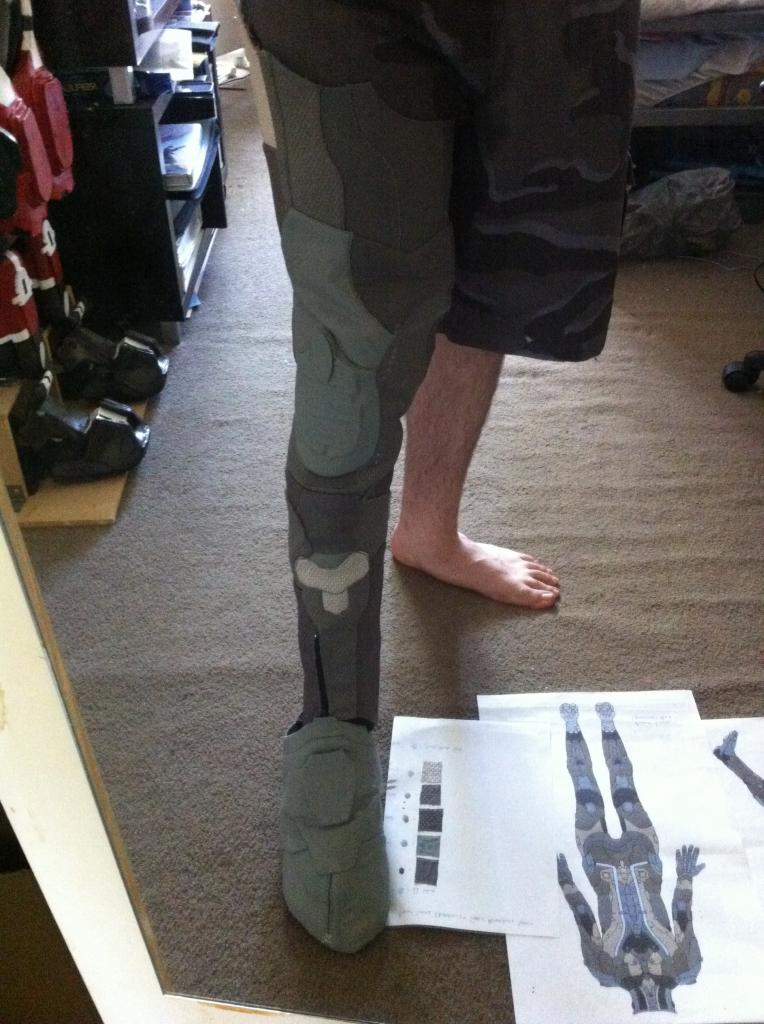 AgentLockeUndersuitStep54_zps608f806f.jpg