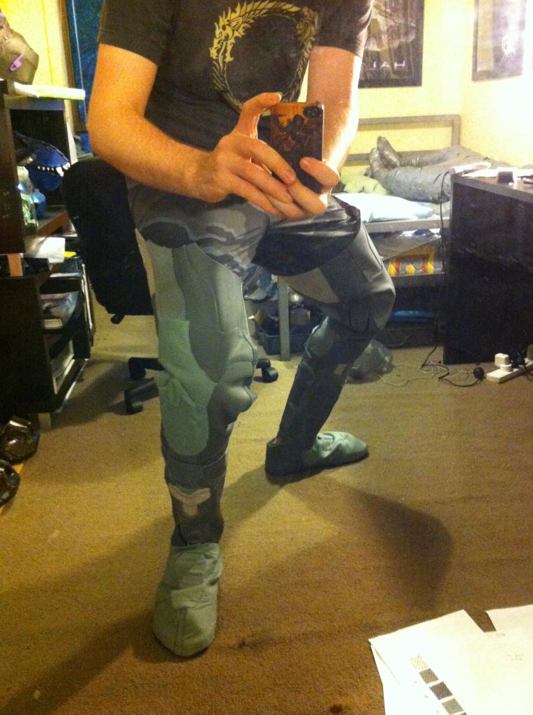 AgentLockeUndersuitStep55c_zps40879b77.jpg