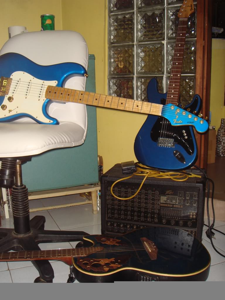 Allguitars.jpg