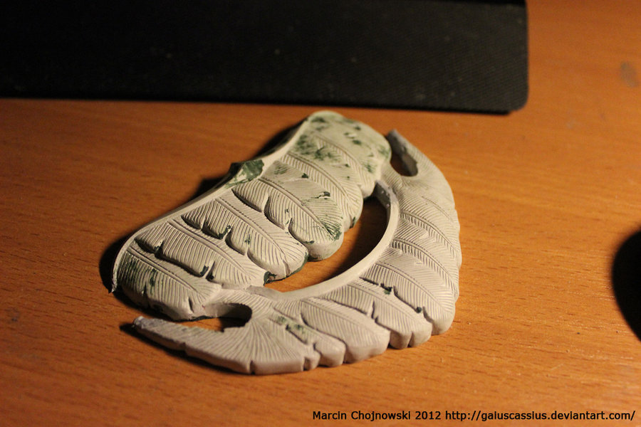 assassin__s_creed_ezio_bracer___vambrace_wip_iii_by_gaiuscassius-d5hz7kx.jpg