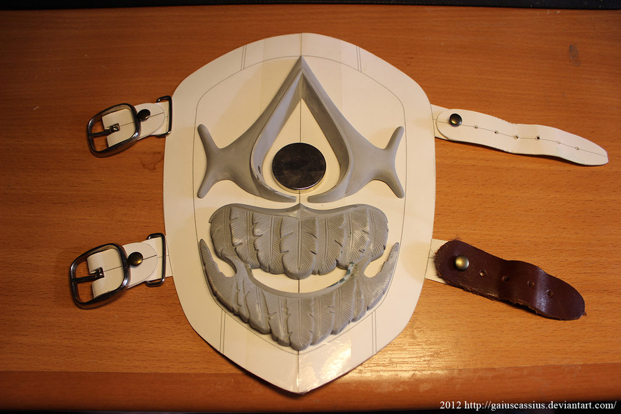 assassin__s_creed_ezio_bracer___vambrace_wip_iii_by_gaiuscassius-d5kuwdx.jpg