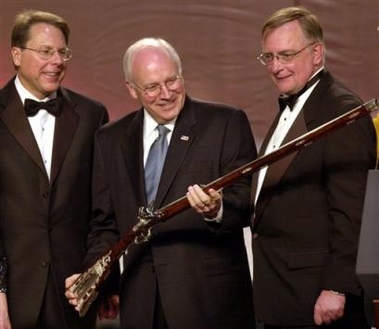 cheney-gun-2.jpg