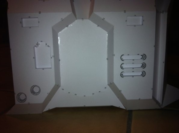 chest-details-d_595.jpg