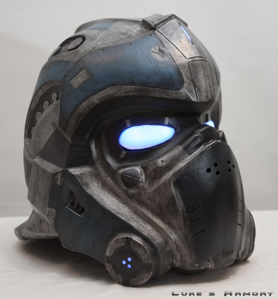 Clayhelmetpicture1_zps5486f800.jpg