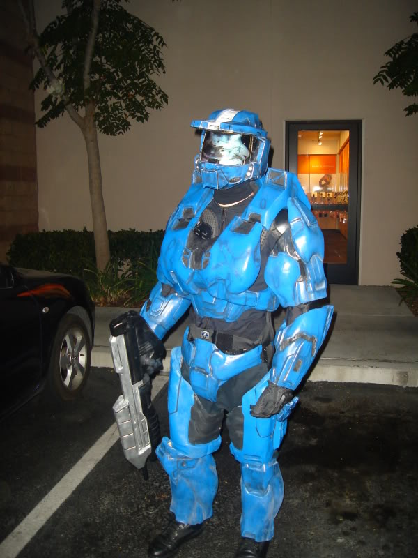 costumegamestop3.jpg