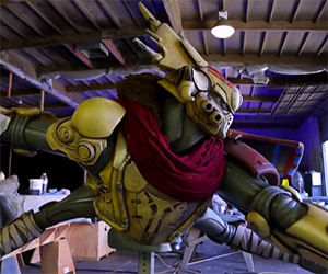 destiny_fallen_captain_statue_t_zpsc893a154.jpg
