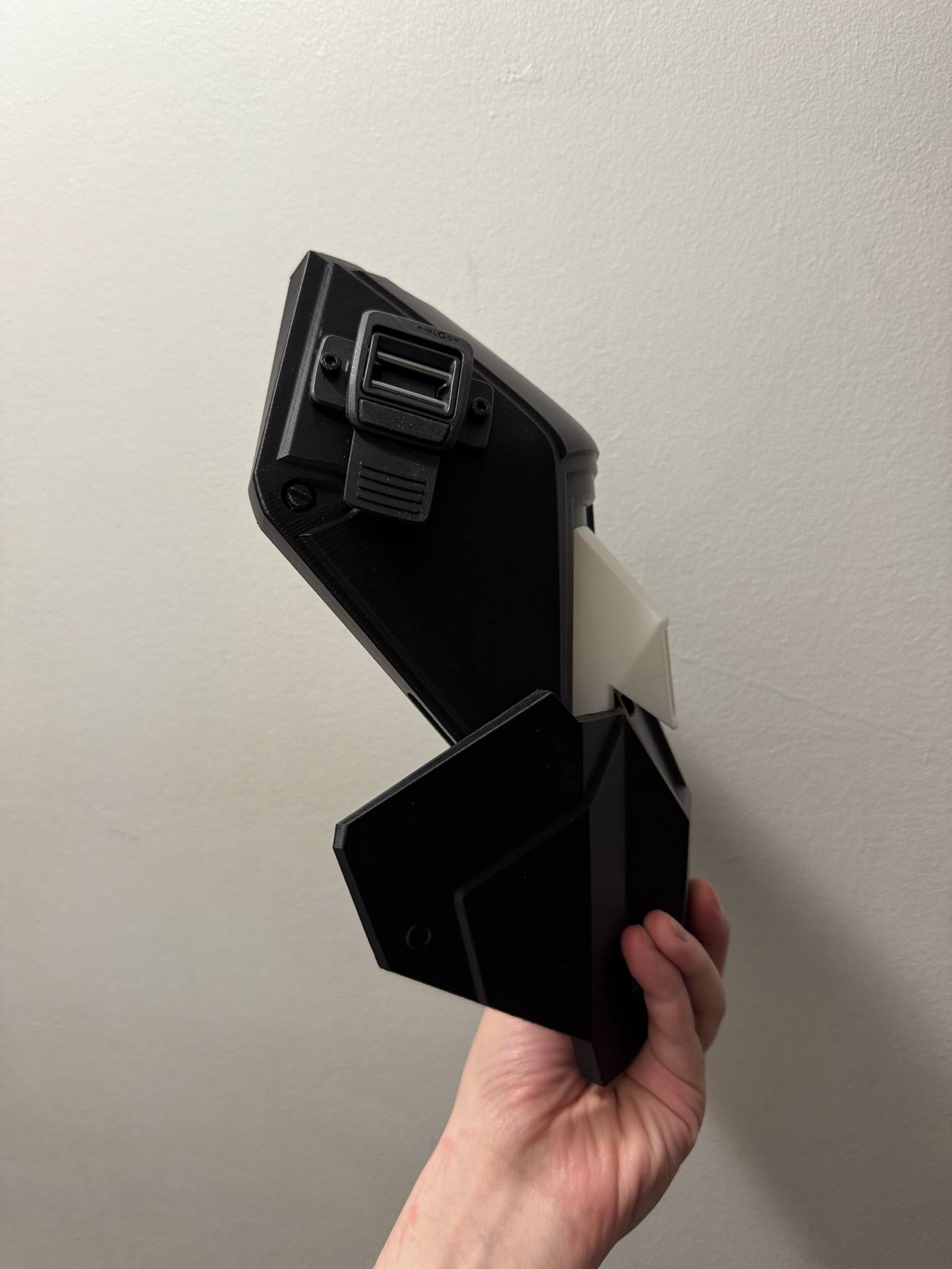 e95bb28e-5ec1-4a96-bc89-20d4da170ea6.jpg