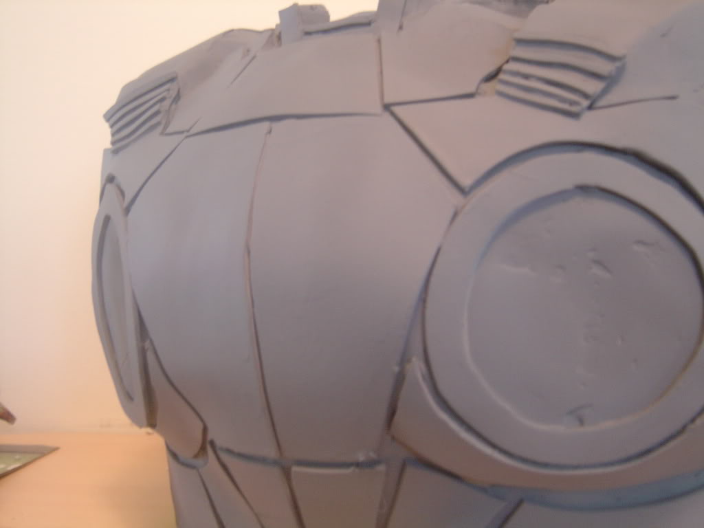 GavinGOWsuit051.jpg