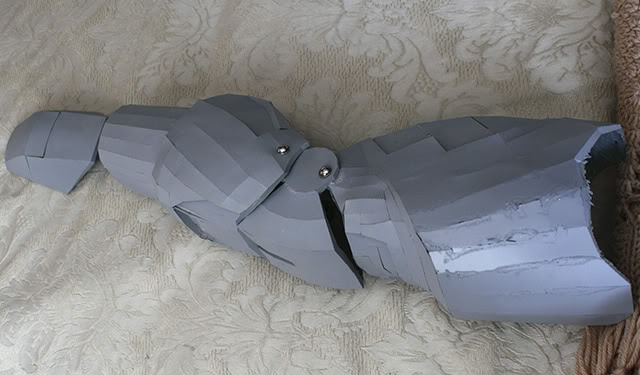 grayarm1.jpg