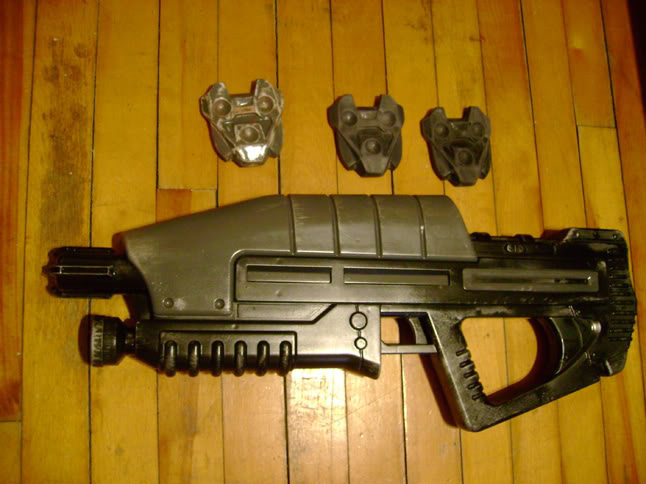 gunandplate01.jpg