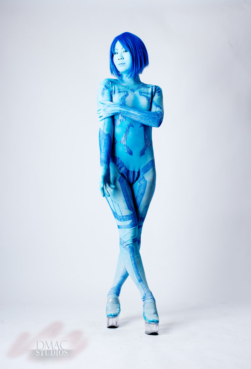 halo___cortana_31_by_hyokenseisou_cosplay-d4o2xcv.jpg