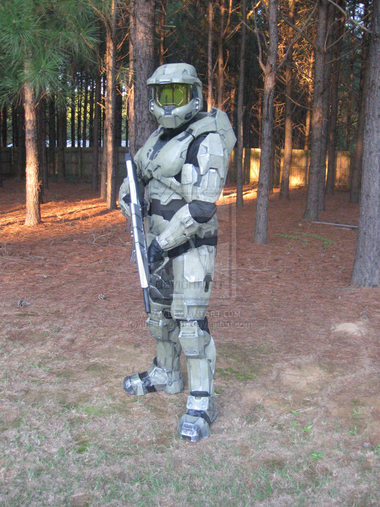 Halo_Cosplay_1___Master_Chief_by_the_pooper.jpg