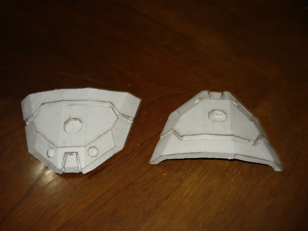 handplatestuckerx052.jpg
