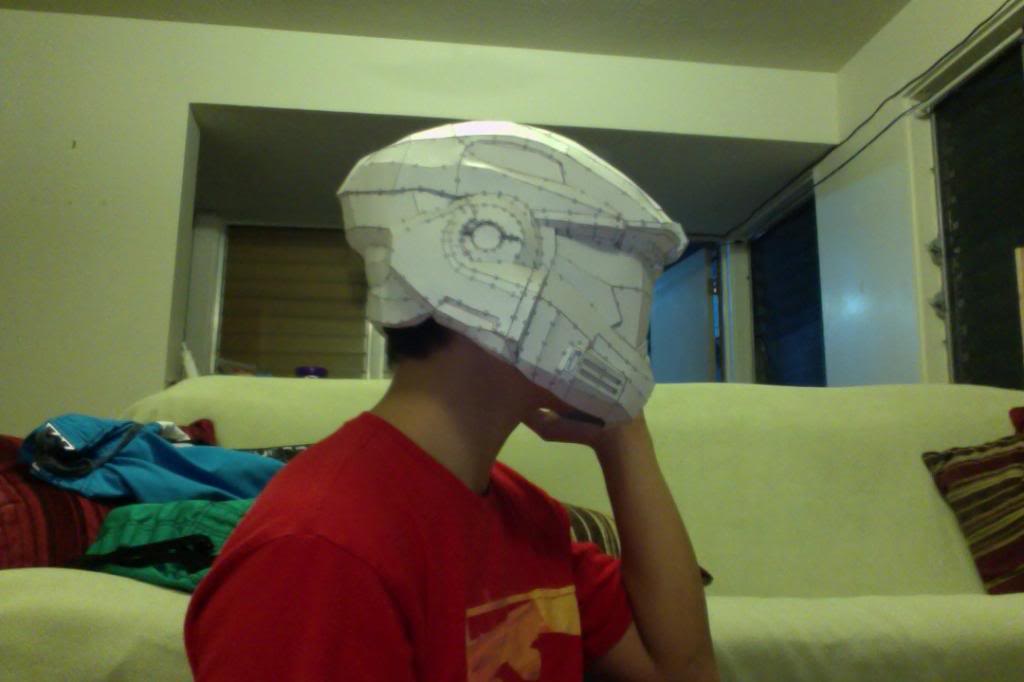 Helmet1.jpg