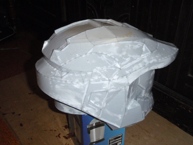 Helmet_01.jpg