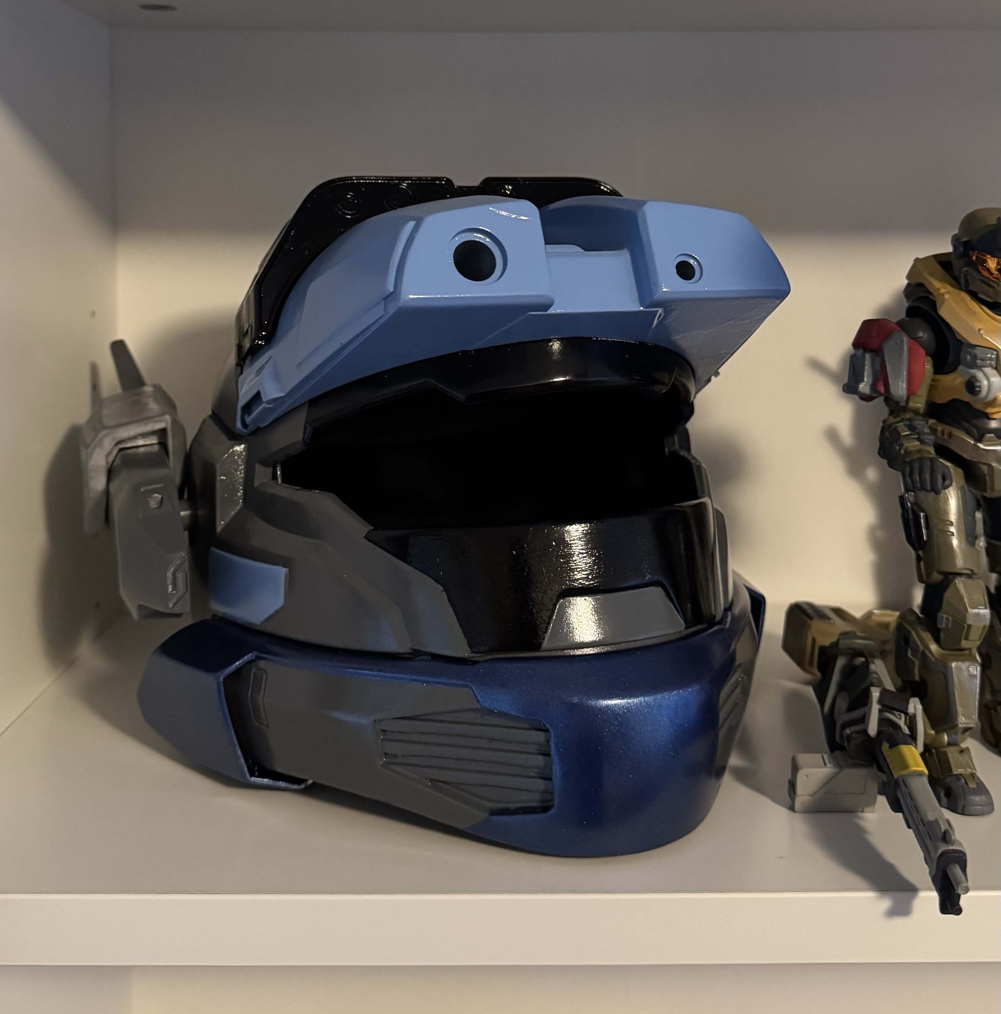 Scout helmet w/ my sister's color scheme (files from Aguilar Workshop).