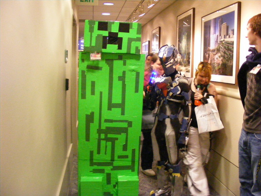 me_with_the_creeper_by_wazaaman-d3eqo9d.jpg