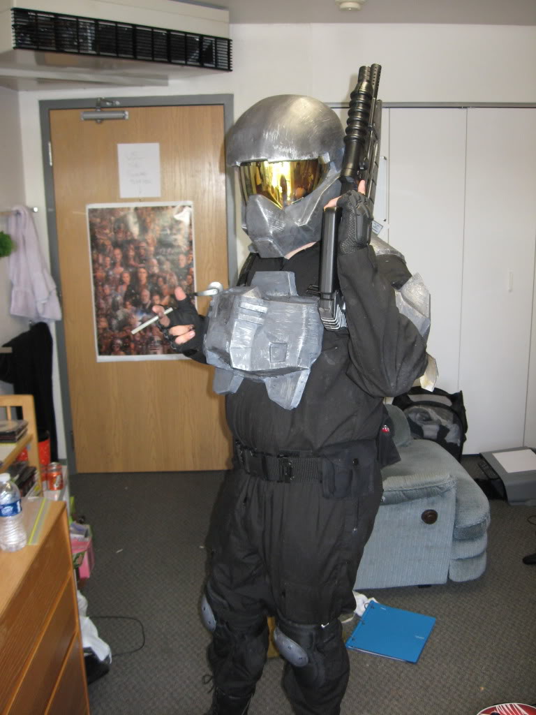 pilotarmor011.jpg
