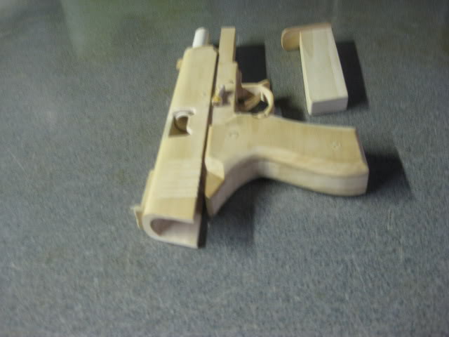 Pistol004.jpg