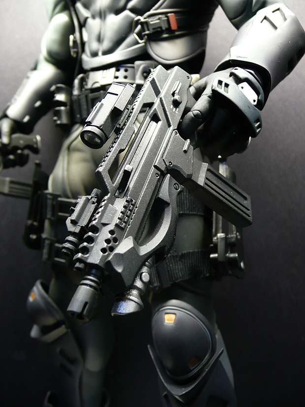 PROMETEUSM-08CYBORGPISTOL05.jpg