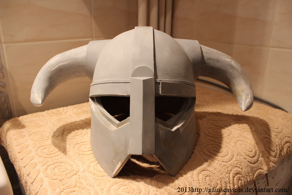 skyrim_iron_helmet_wip_by_gaiuscassius-d5swkcg.jpg