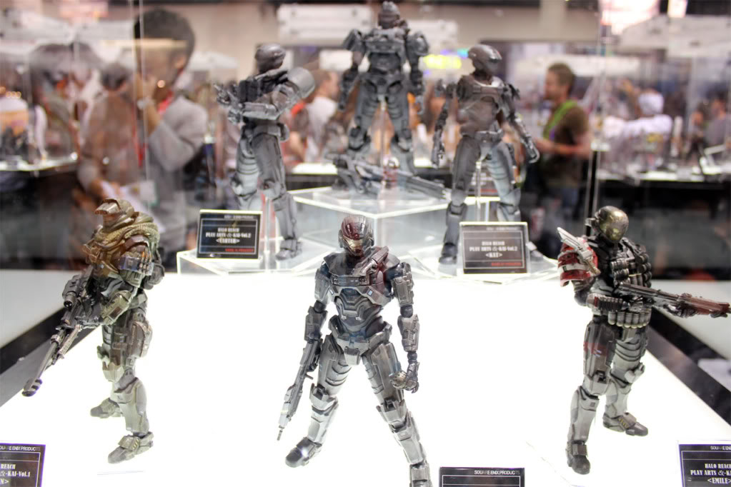 SquareReachtoys1.jpg