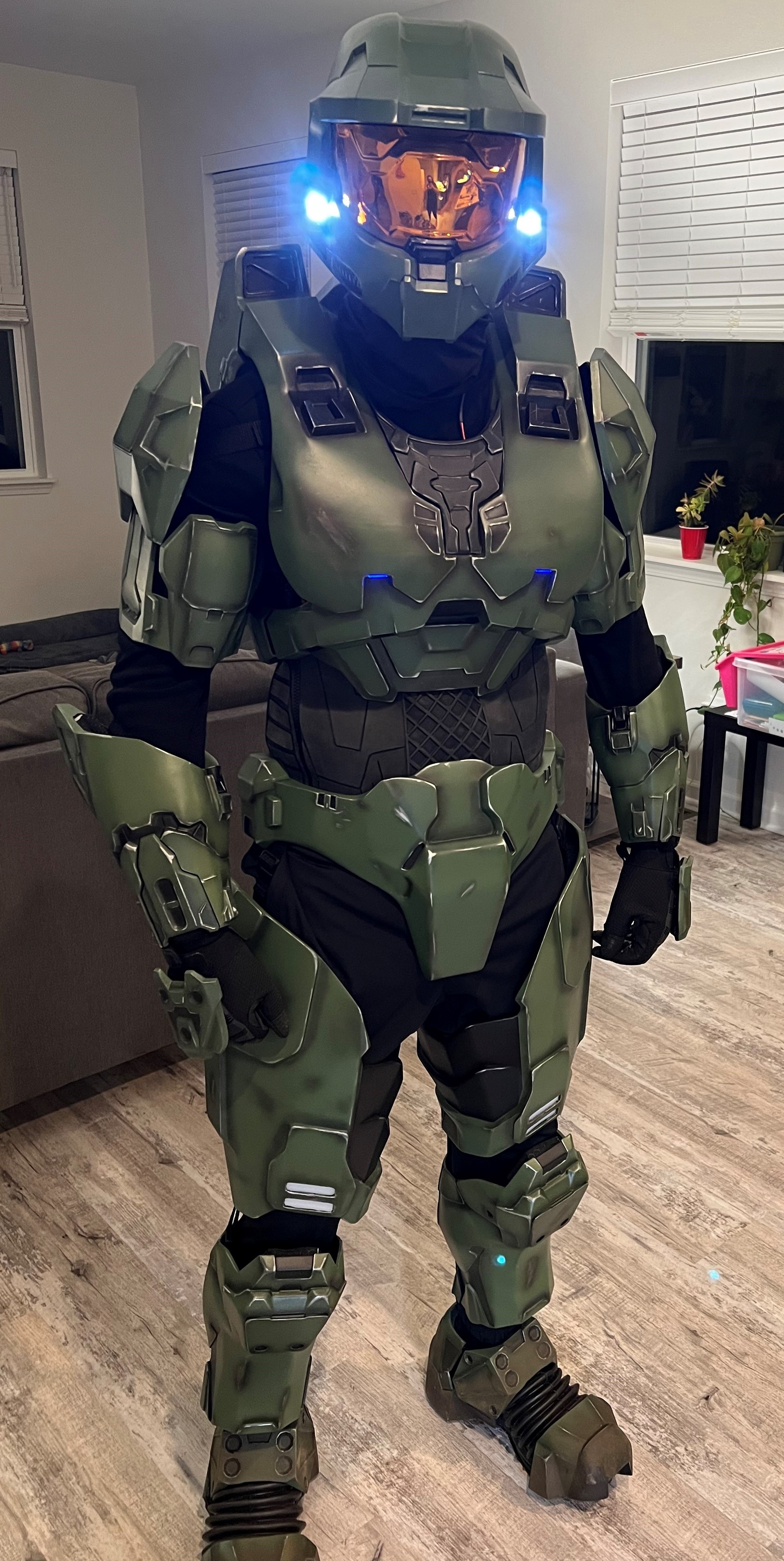 Suit 4.jpg