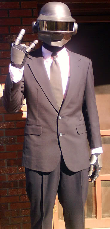 Thomas_Costume_Complete.jpg