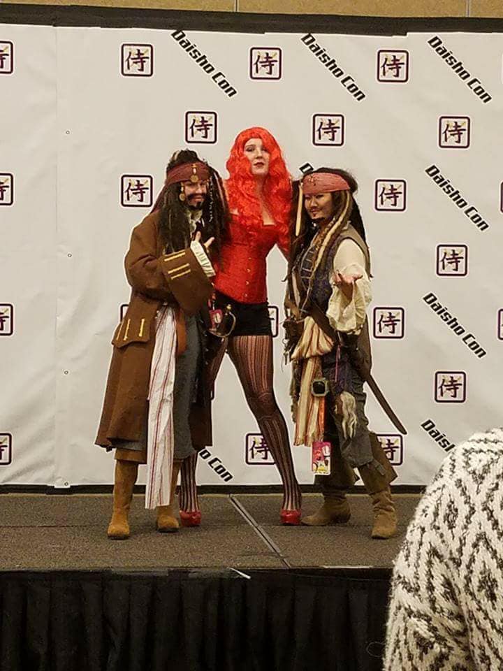 2 Jacks With A Pretty Girl