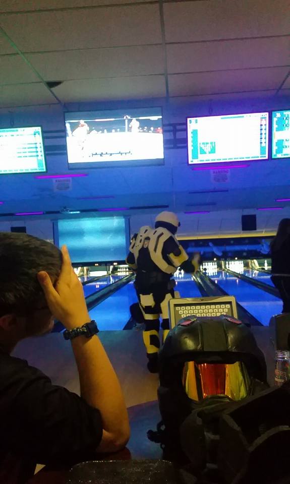 Bowling (Sci-Fi Valley Con) 2016
