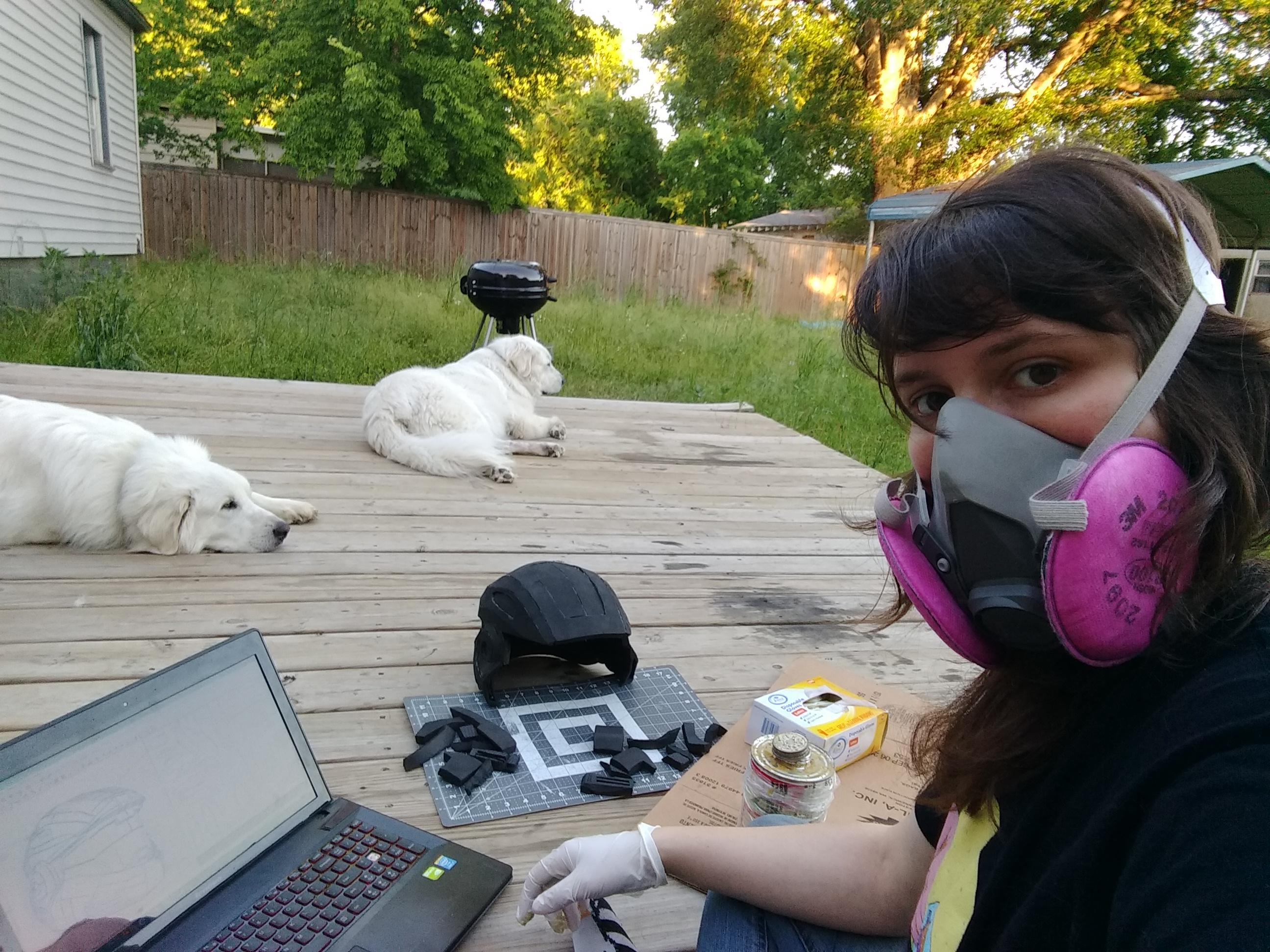 Glue and Chill w Dogs