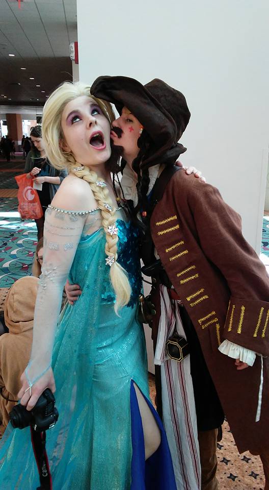 Jack Sparrow Kissing Elsa