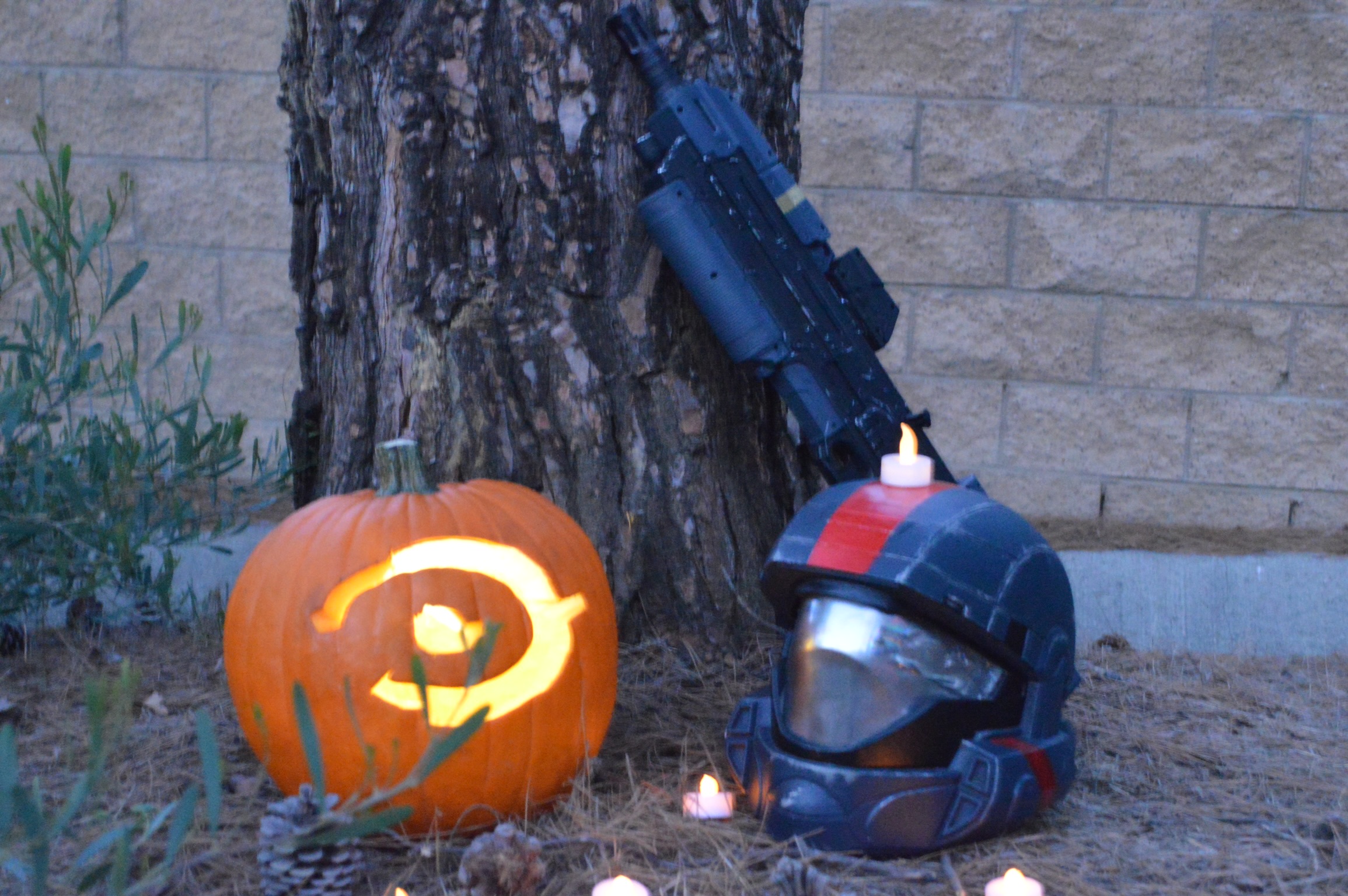 Nice little photo of my helmet with pumpkins