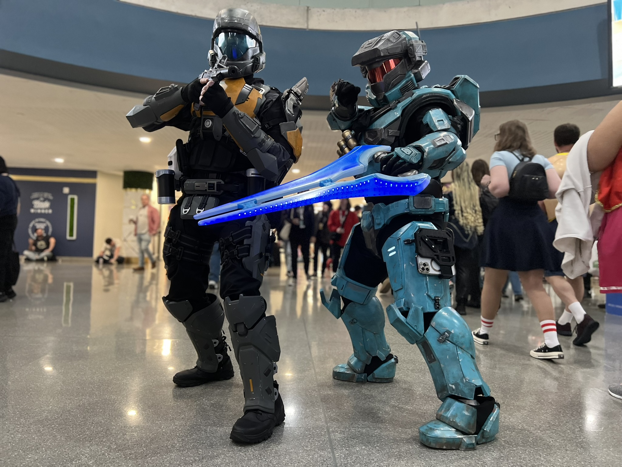ODST "Scrapper" with Spartan using energy sword
