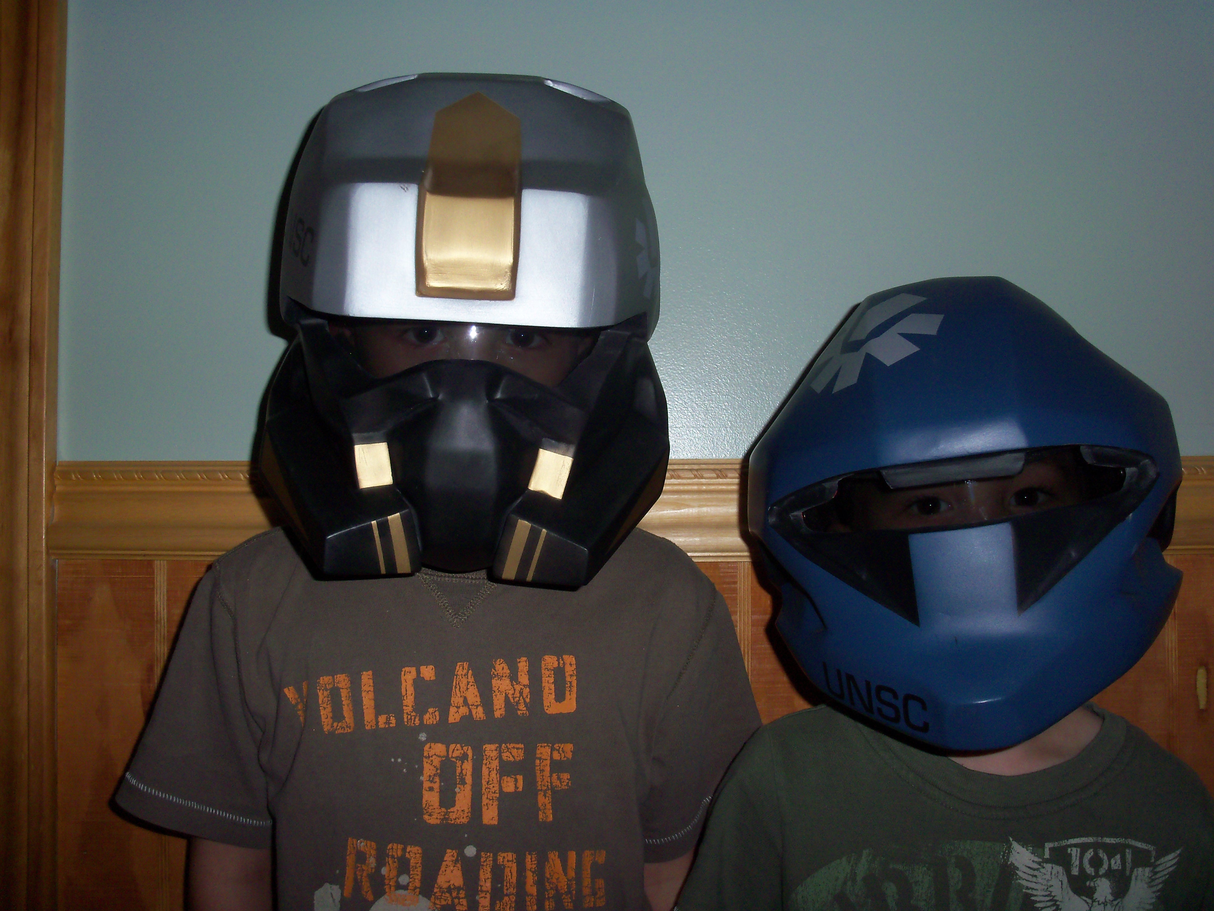 payton and kallan with visors