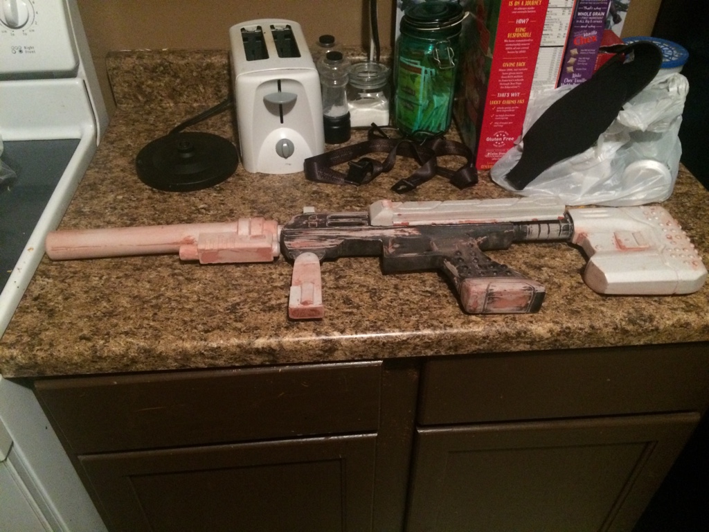 SMG kit Assemby/Clean up
Kit from Head Shot Props