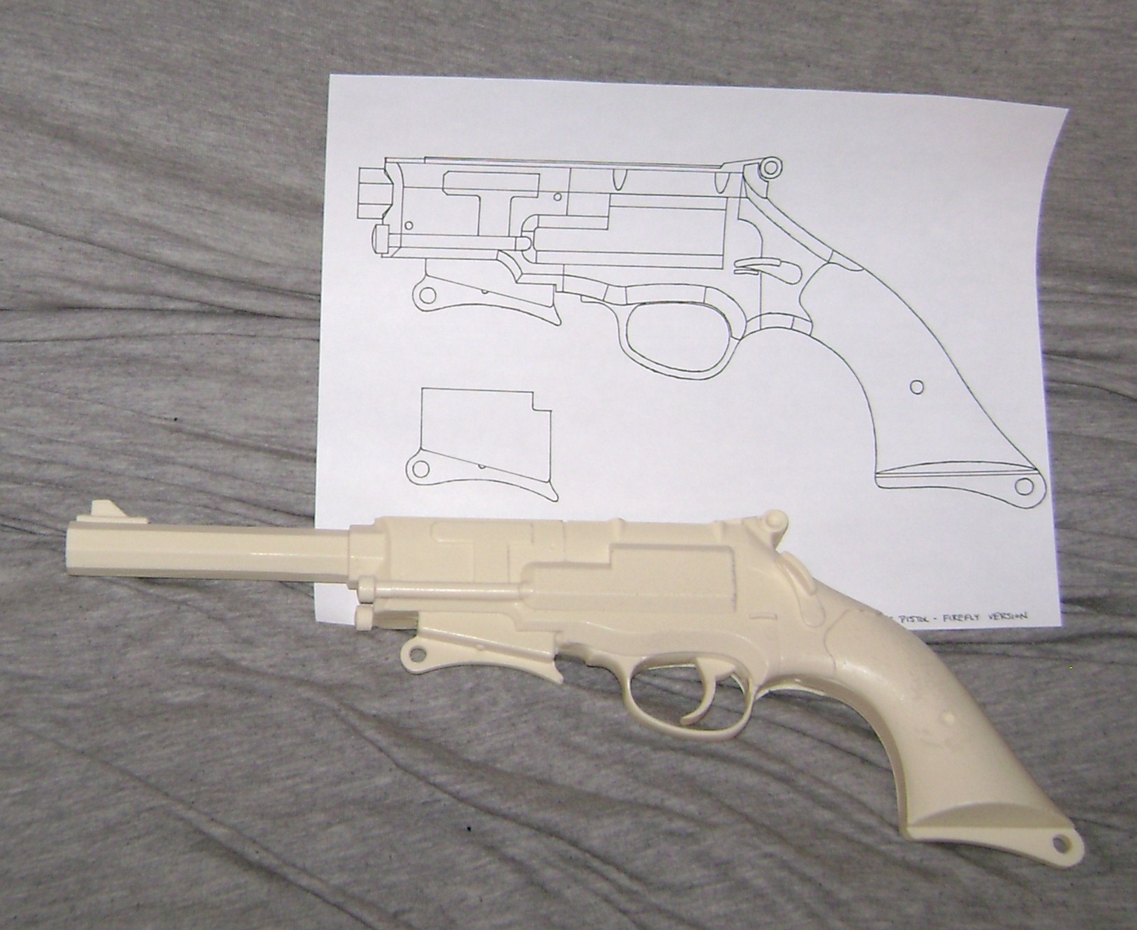 Template for Capt. Malcolm Reynolds' pistol from Firefly